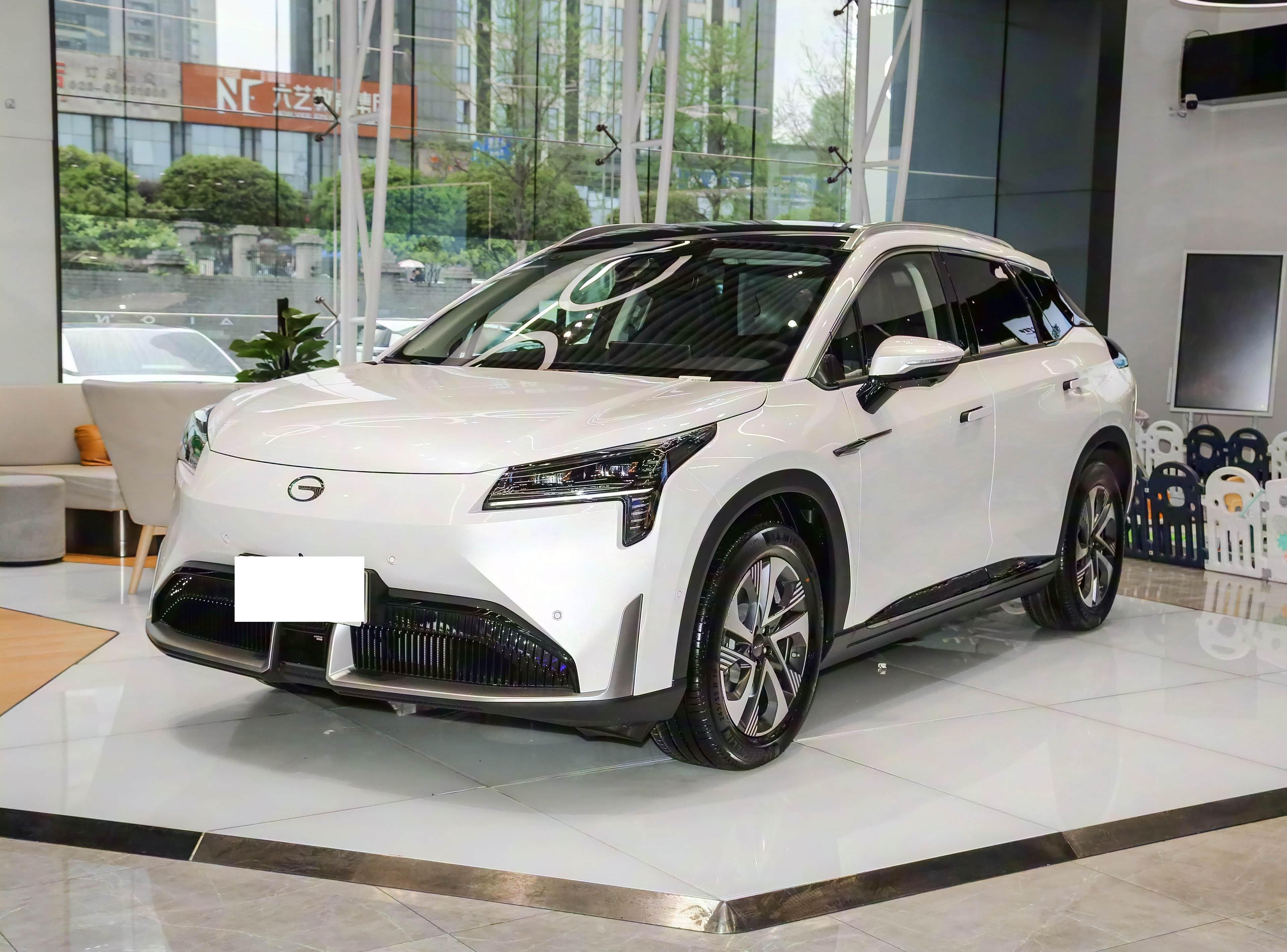 AION AION LX front view