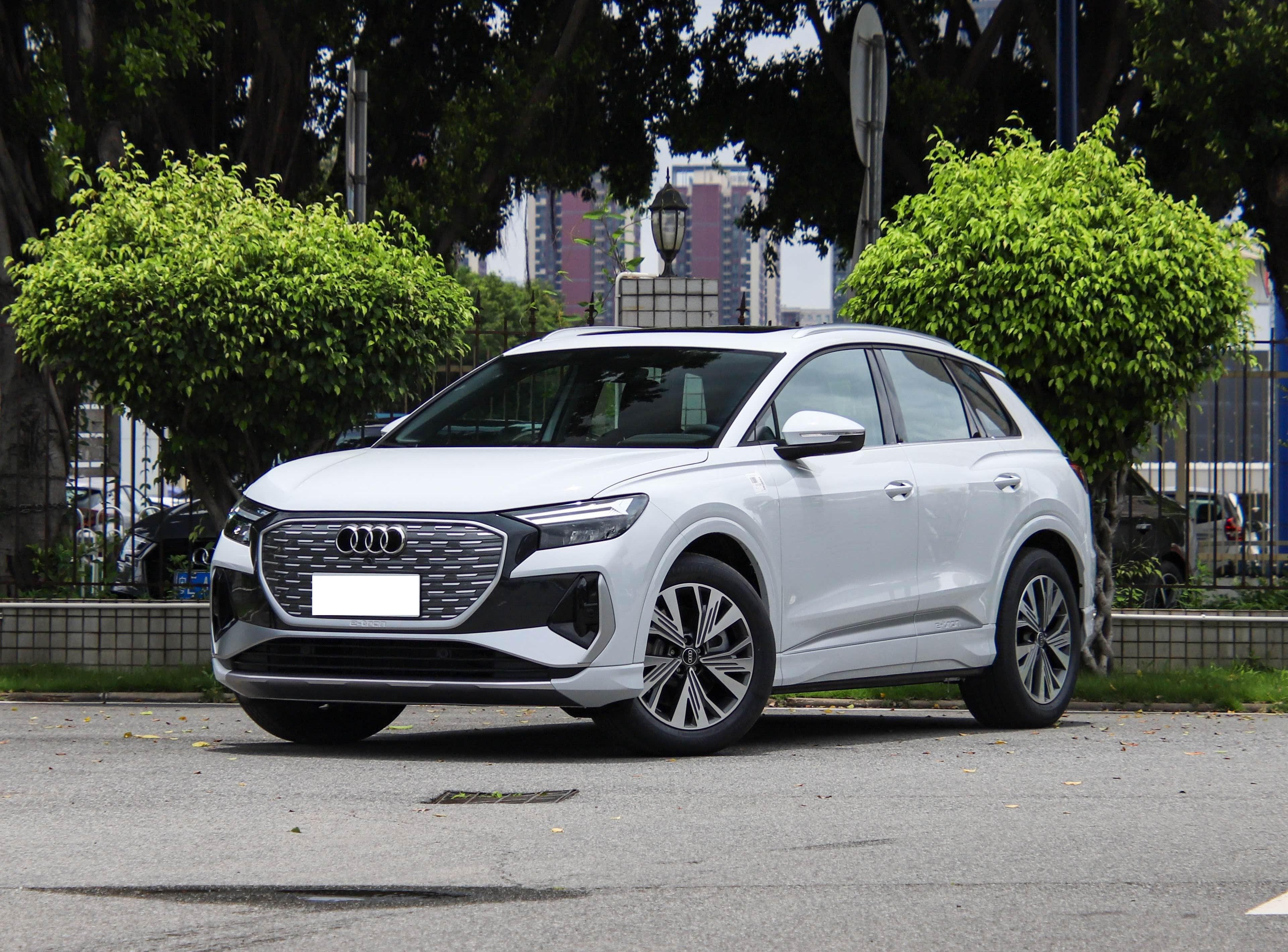 Audi Q4 e-tron front view