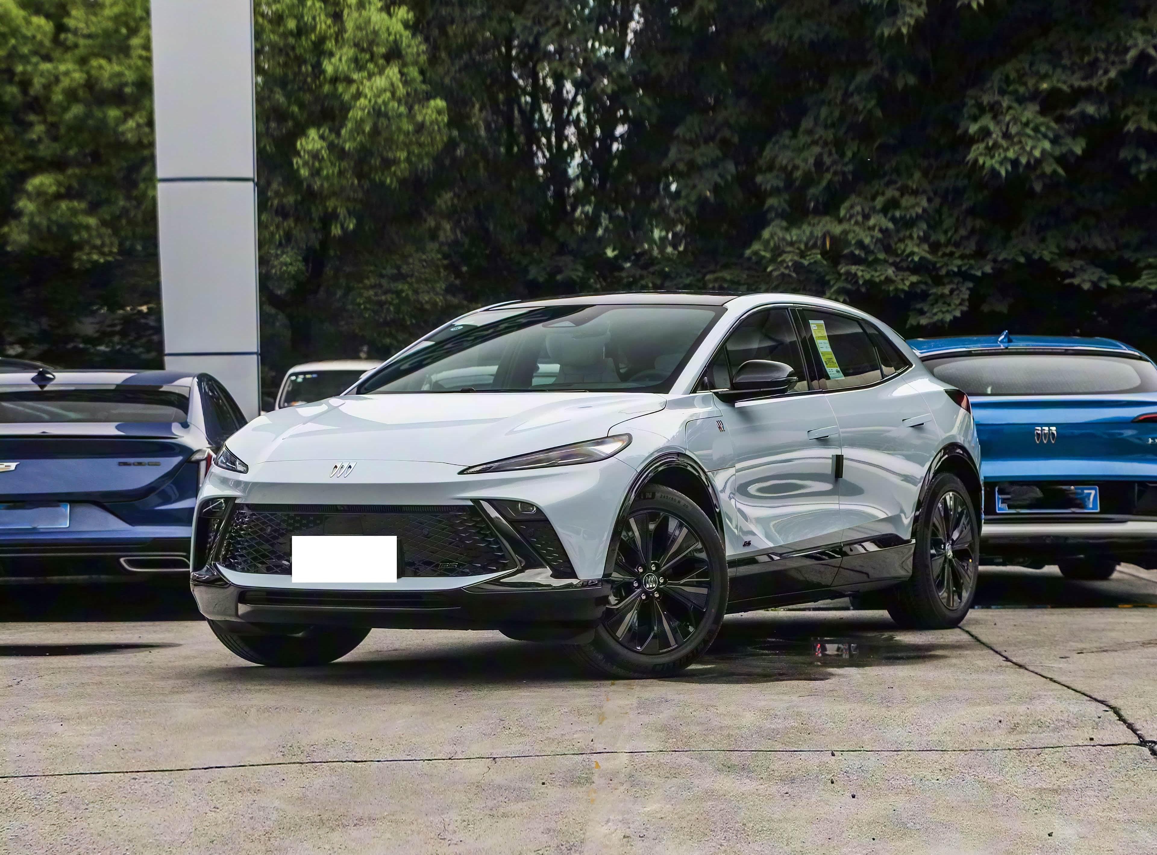 Buick Buick E4 front view