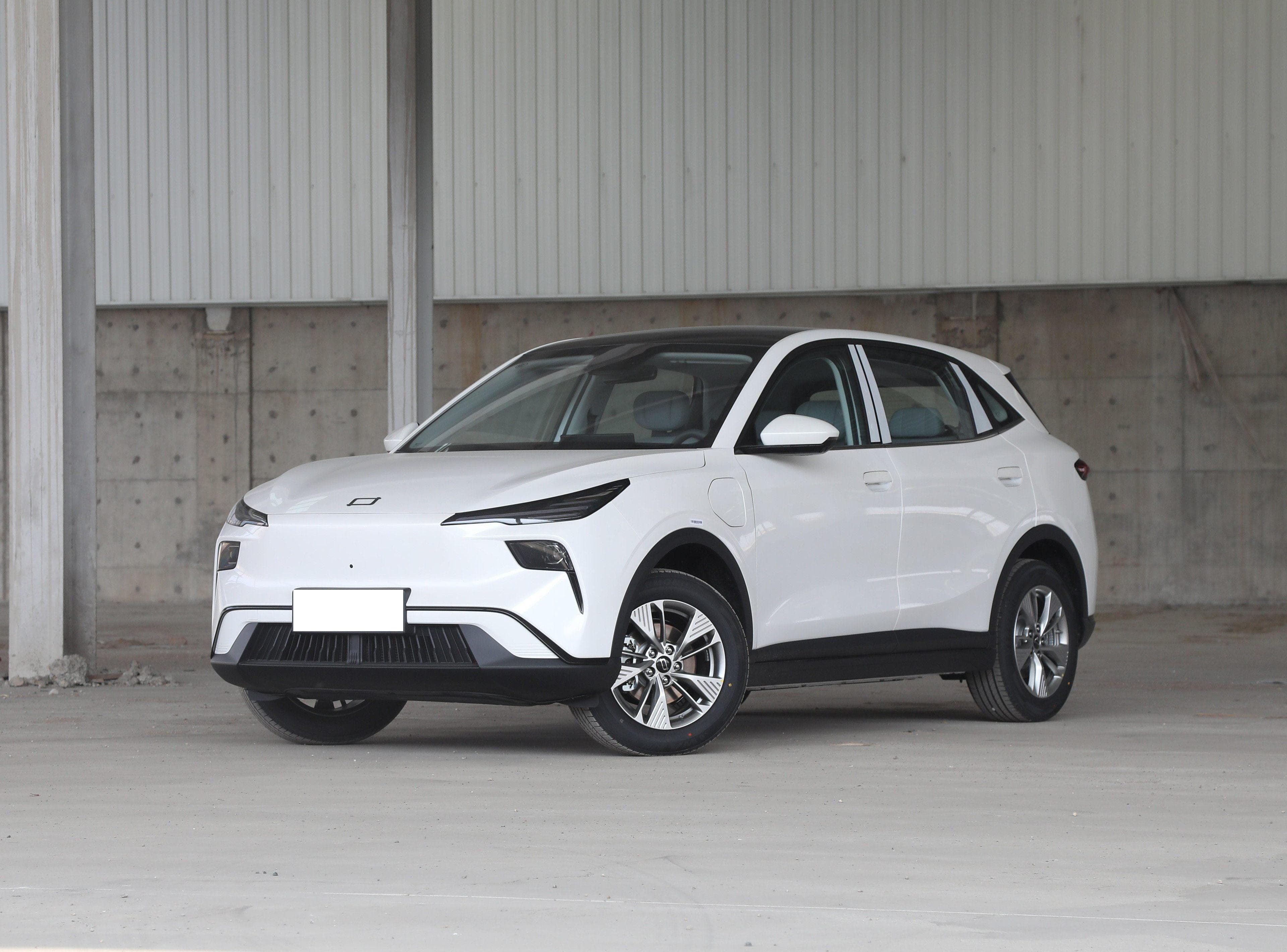 Bestune Yueyi 03 front view