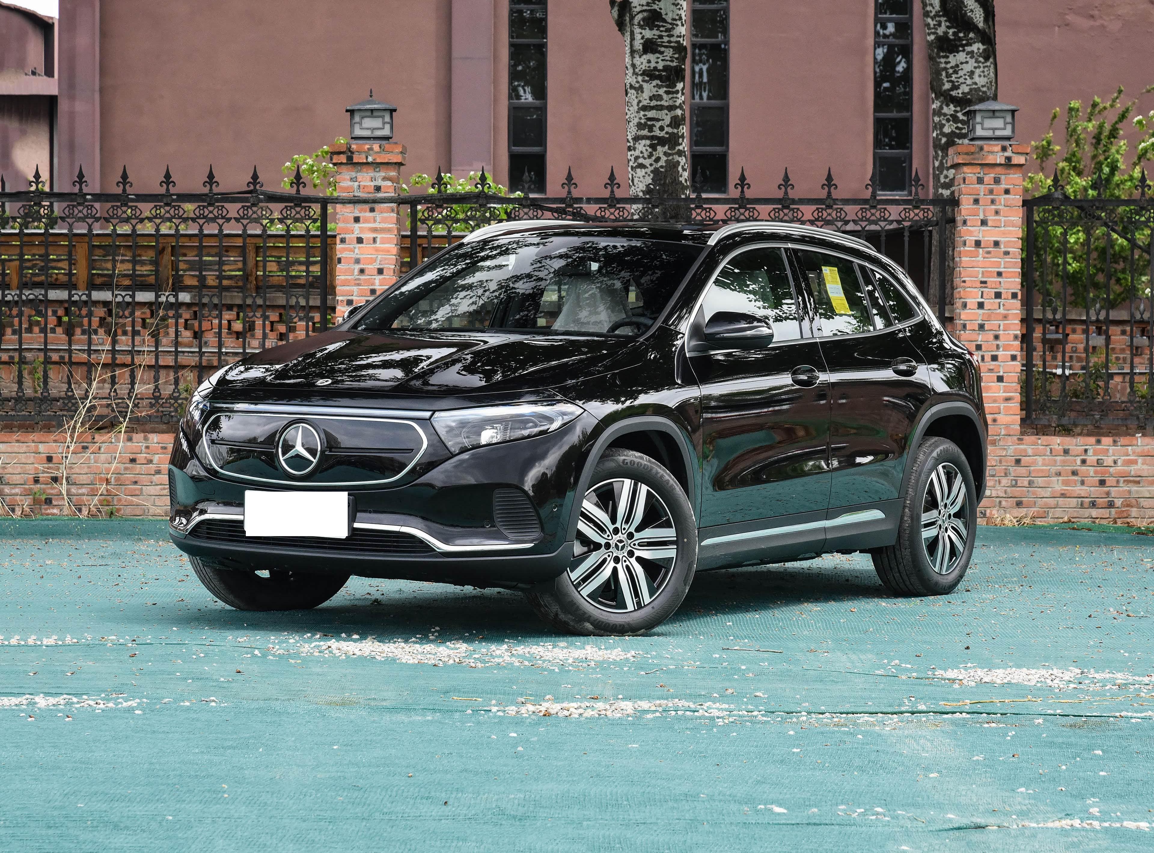 Mercedes-Benz EQA front view