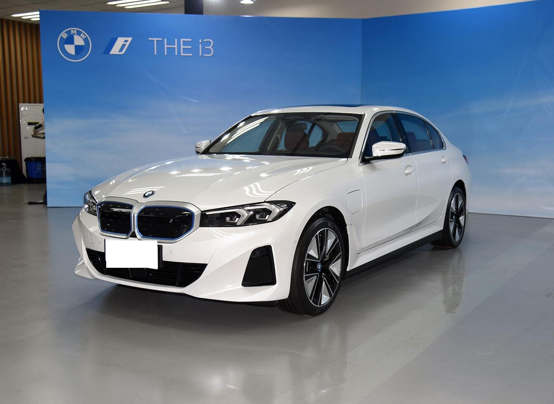 BMW BMW i3 front view