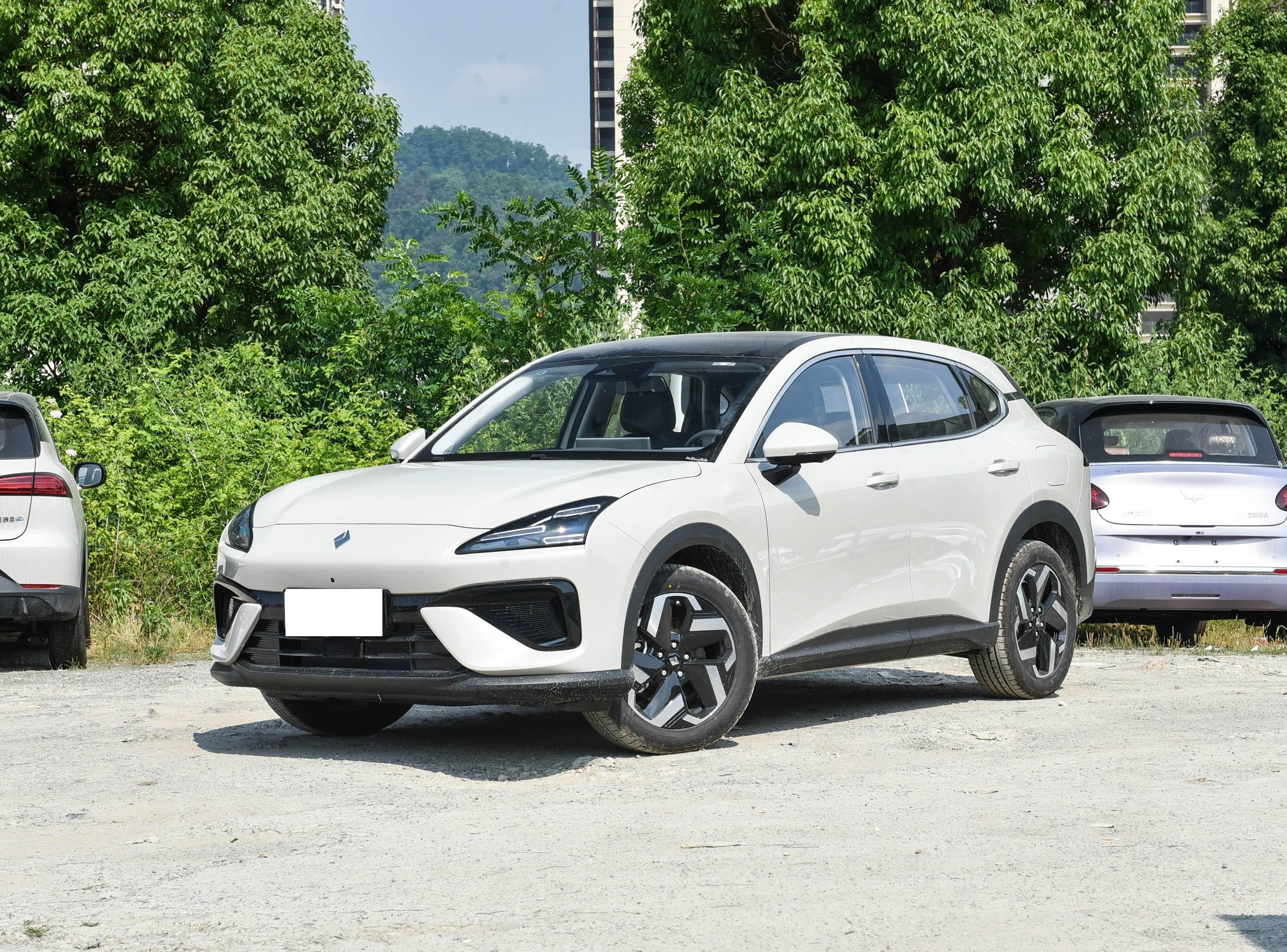 Baojun Yunhai front view