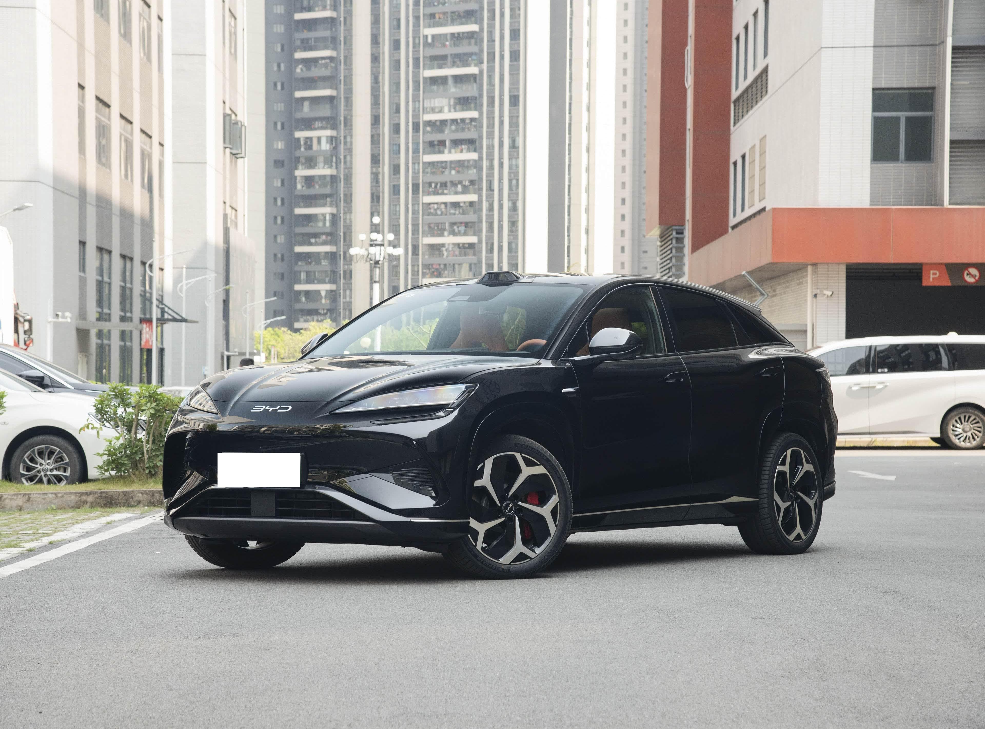 BYD Seal 07 EV front view