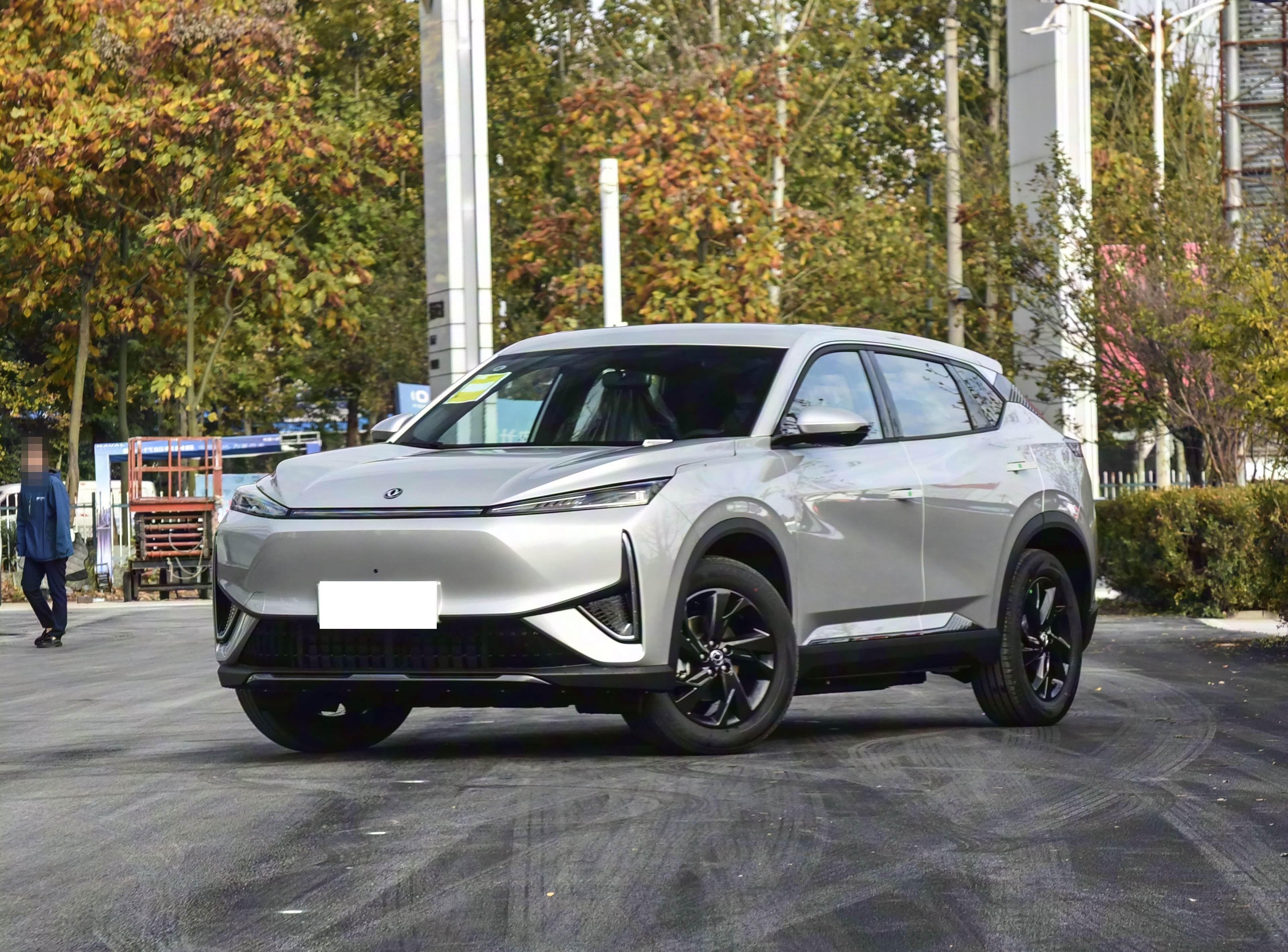 Dongfeng Fengshen Fengshen L7 front view