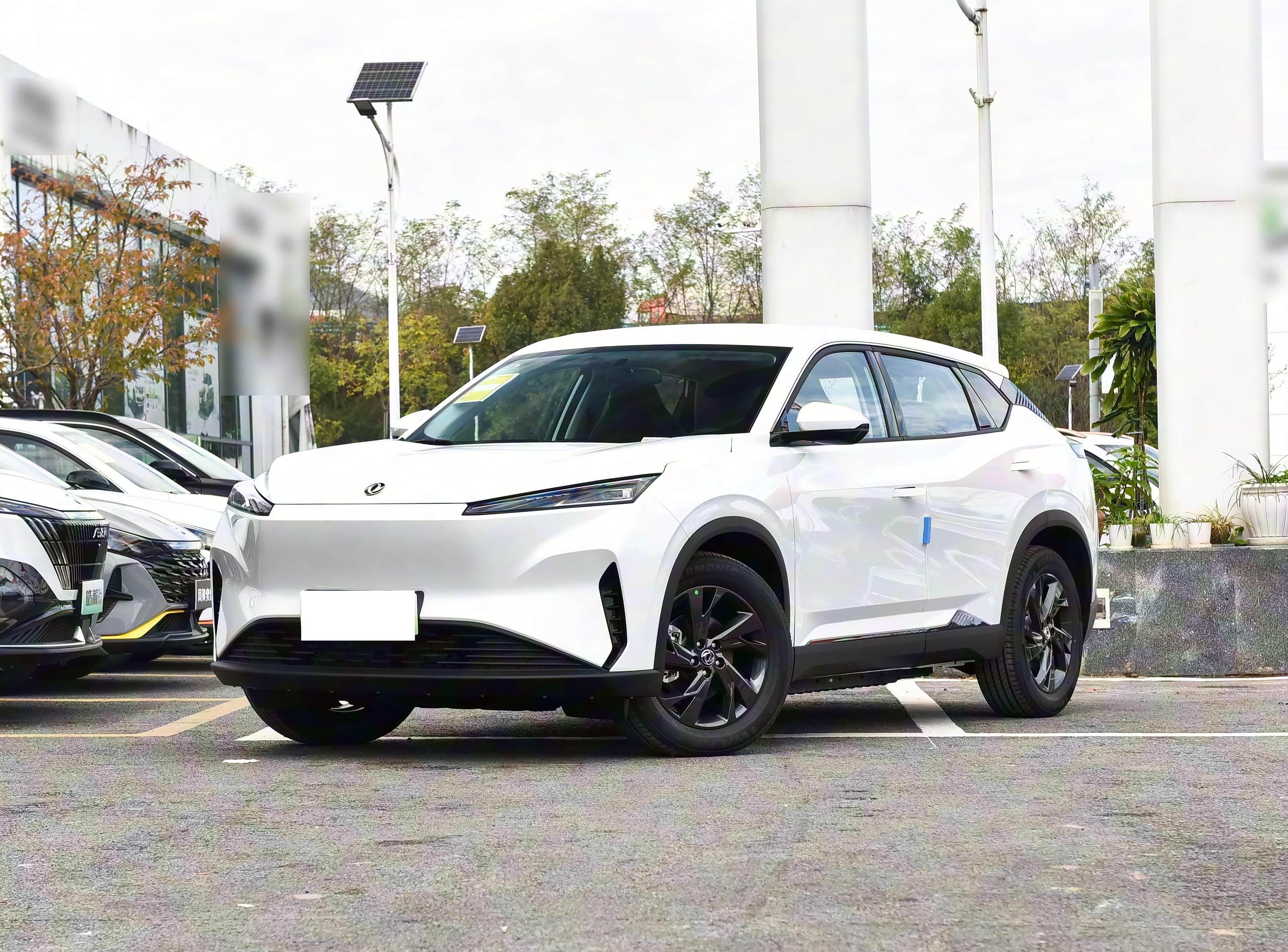 Dongfeng Fengshen SKY EV01