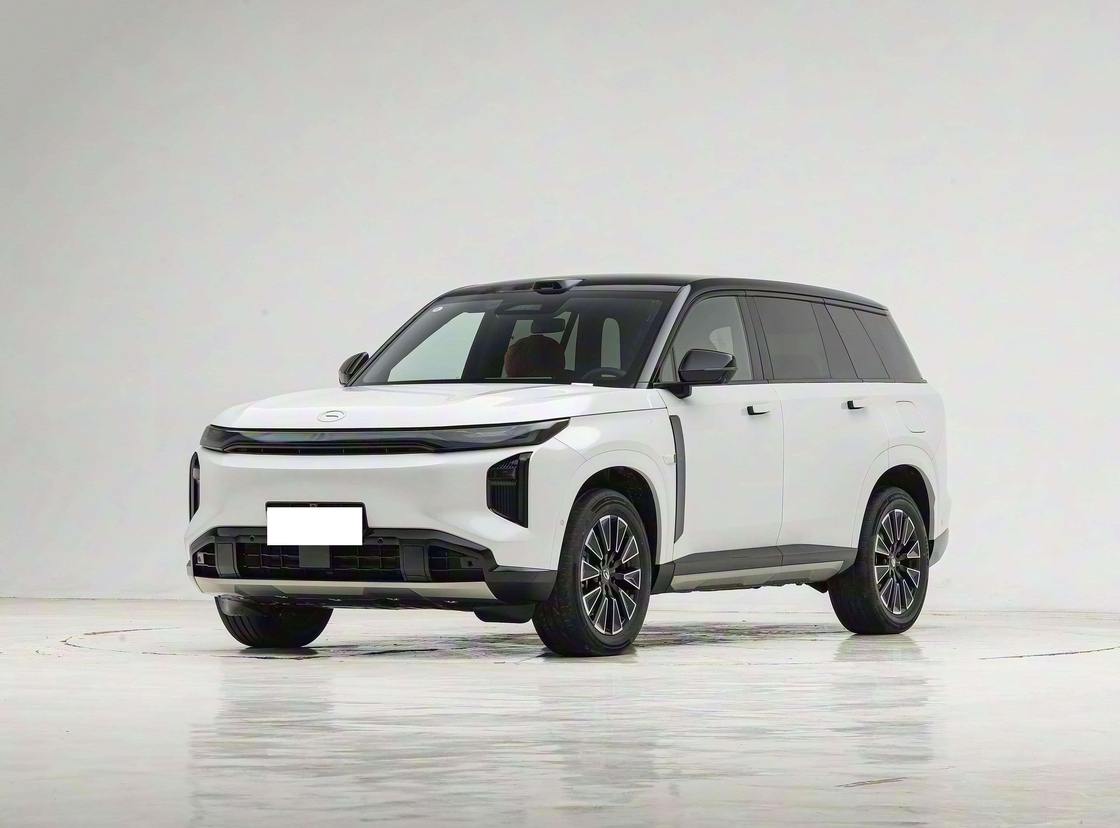 GAC Trumpchi Xiangwang S7 front view