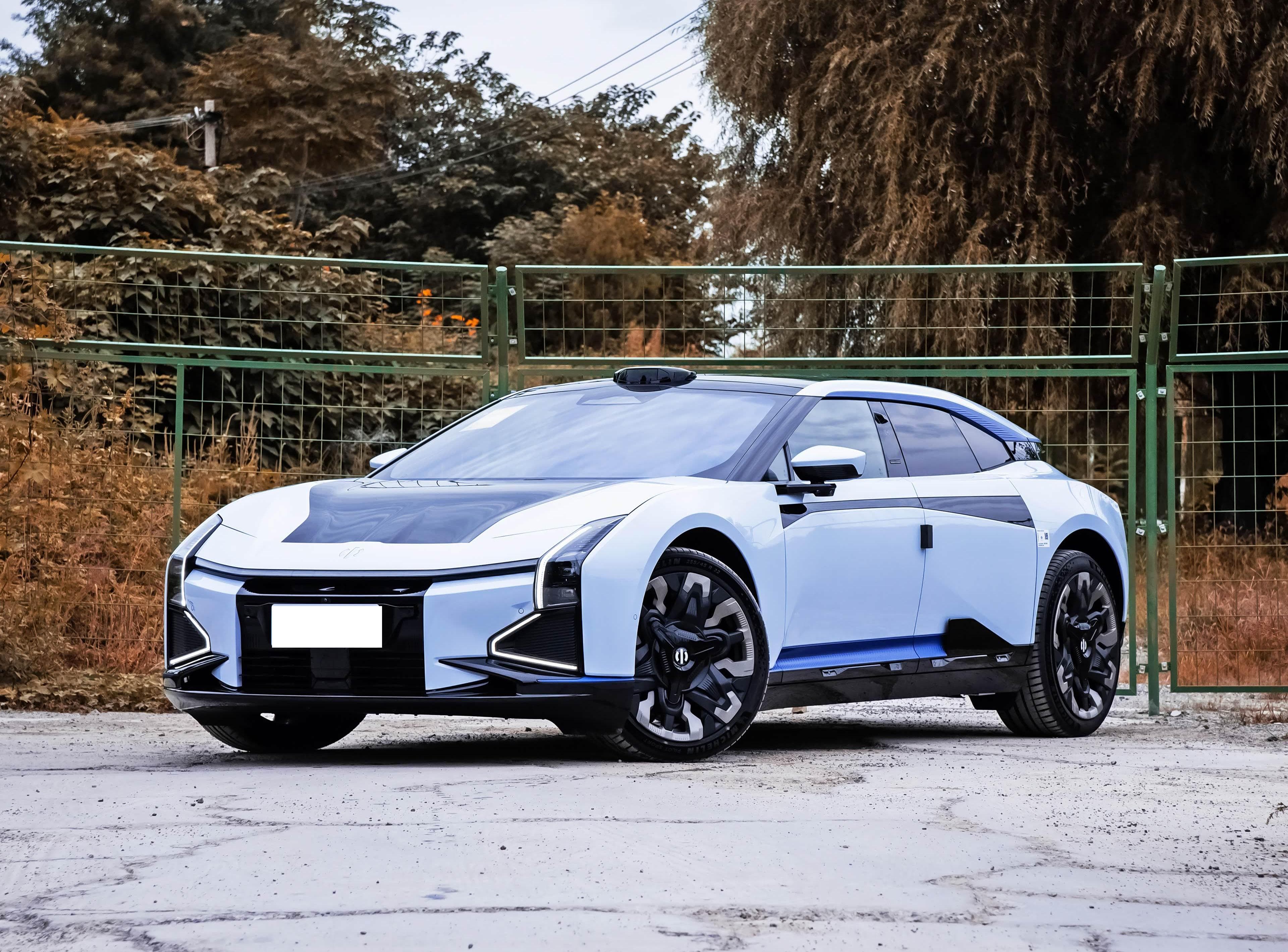 HiPhi HiPhi Z front view