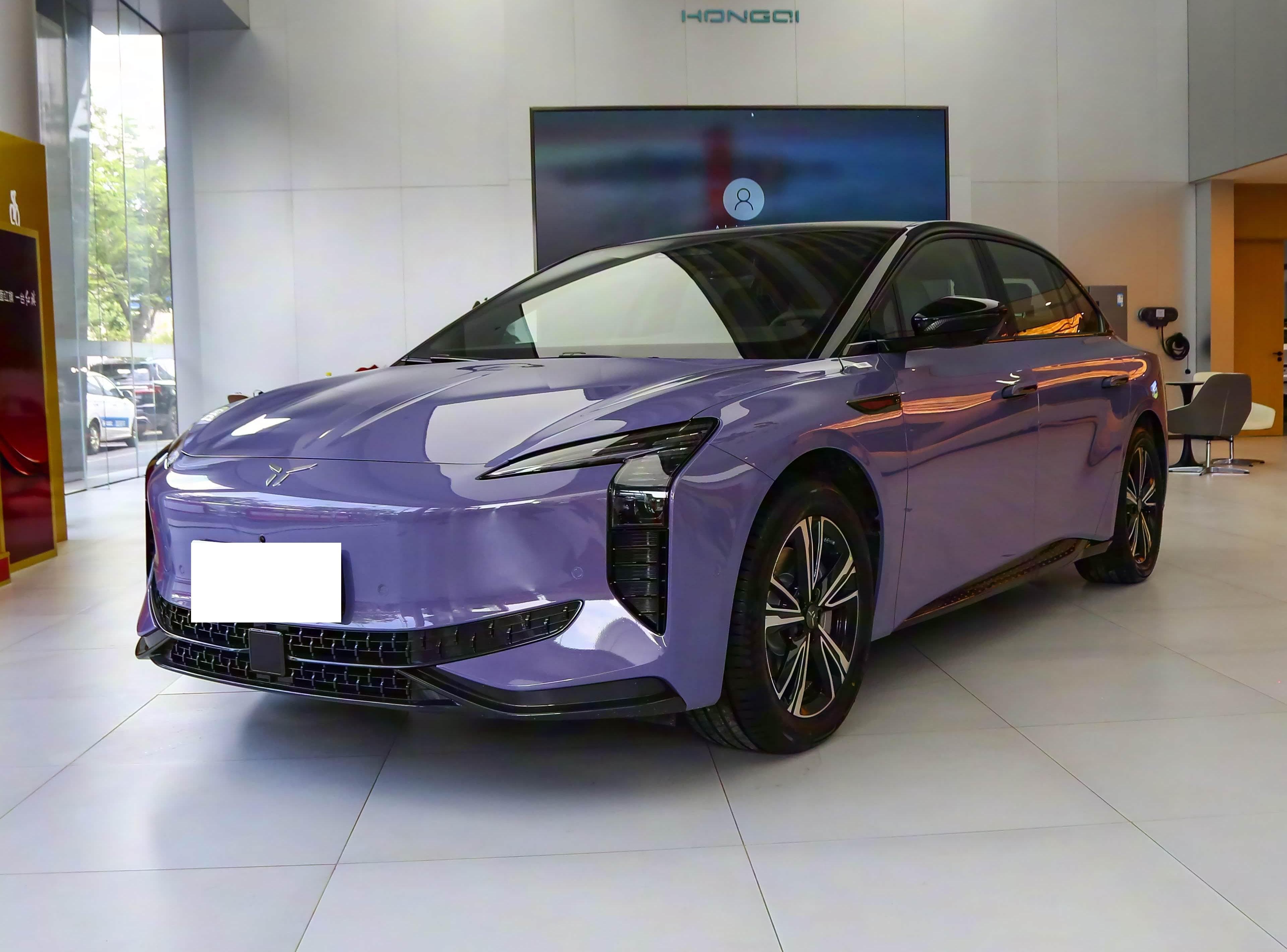 FAW Hongqi Hongqi EH7 front view