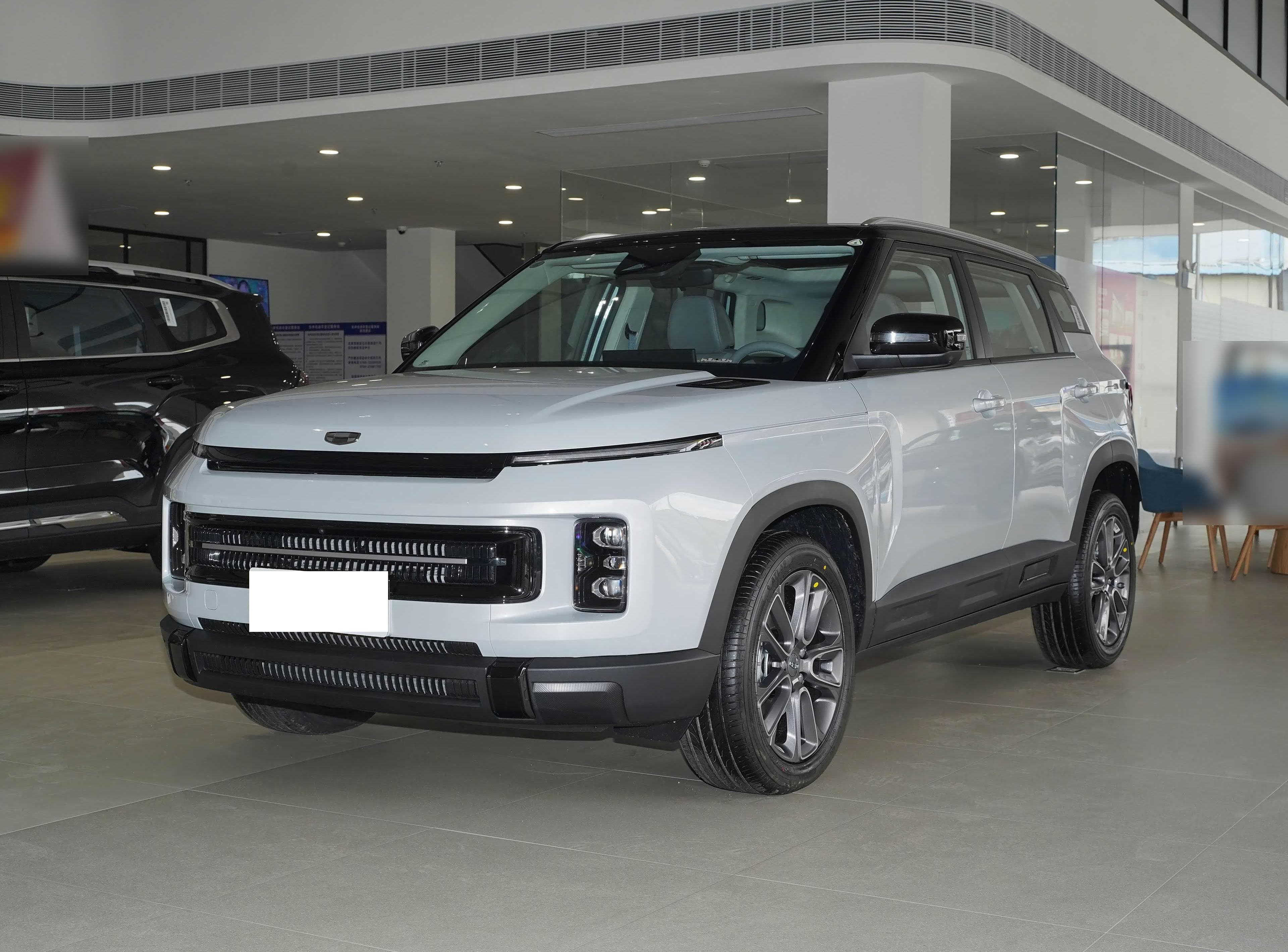 Geely ICON front view