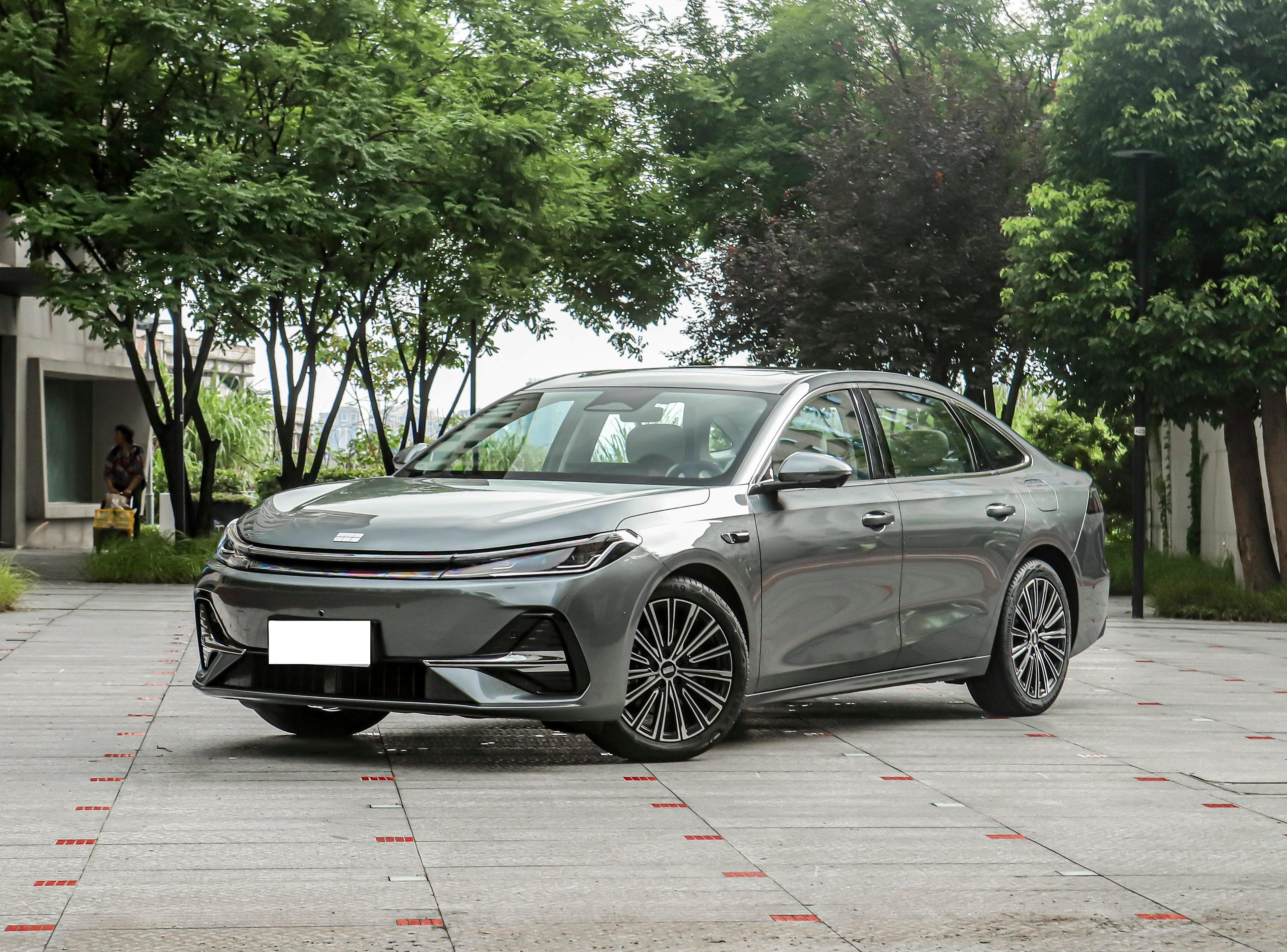 Geely Galaxy Galaxy A7 EM-i front view