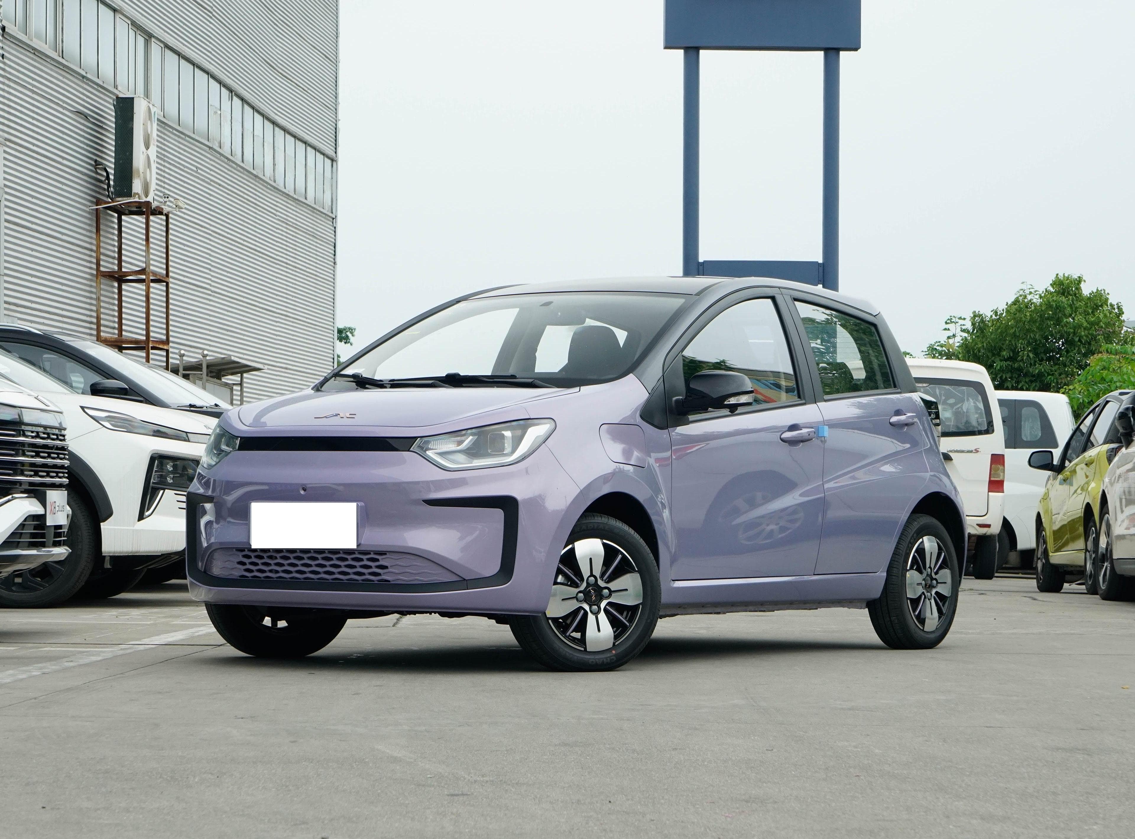 JAC Yiwei Yiwei Fairy front view