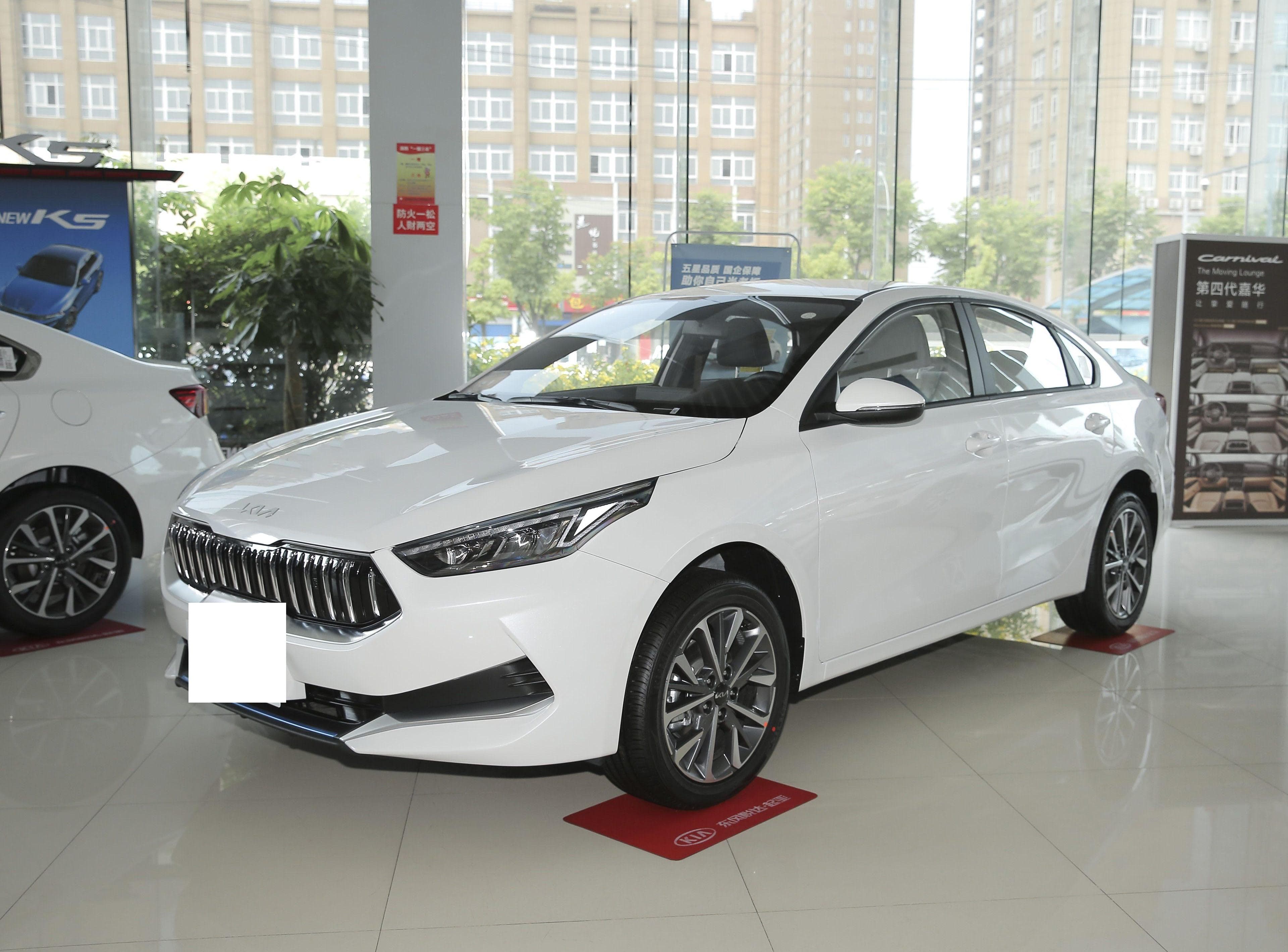 Kia K3 EV Comfort front view