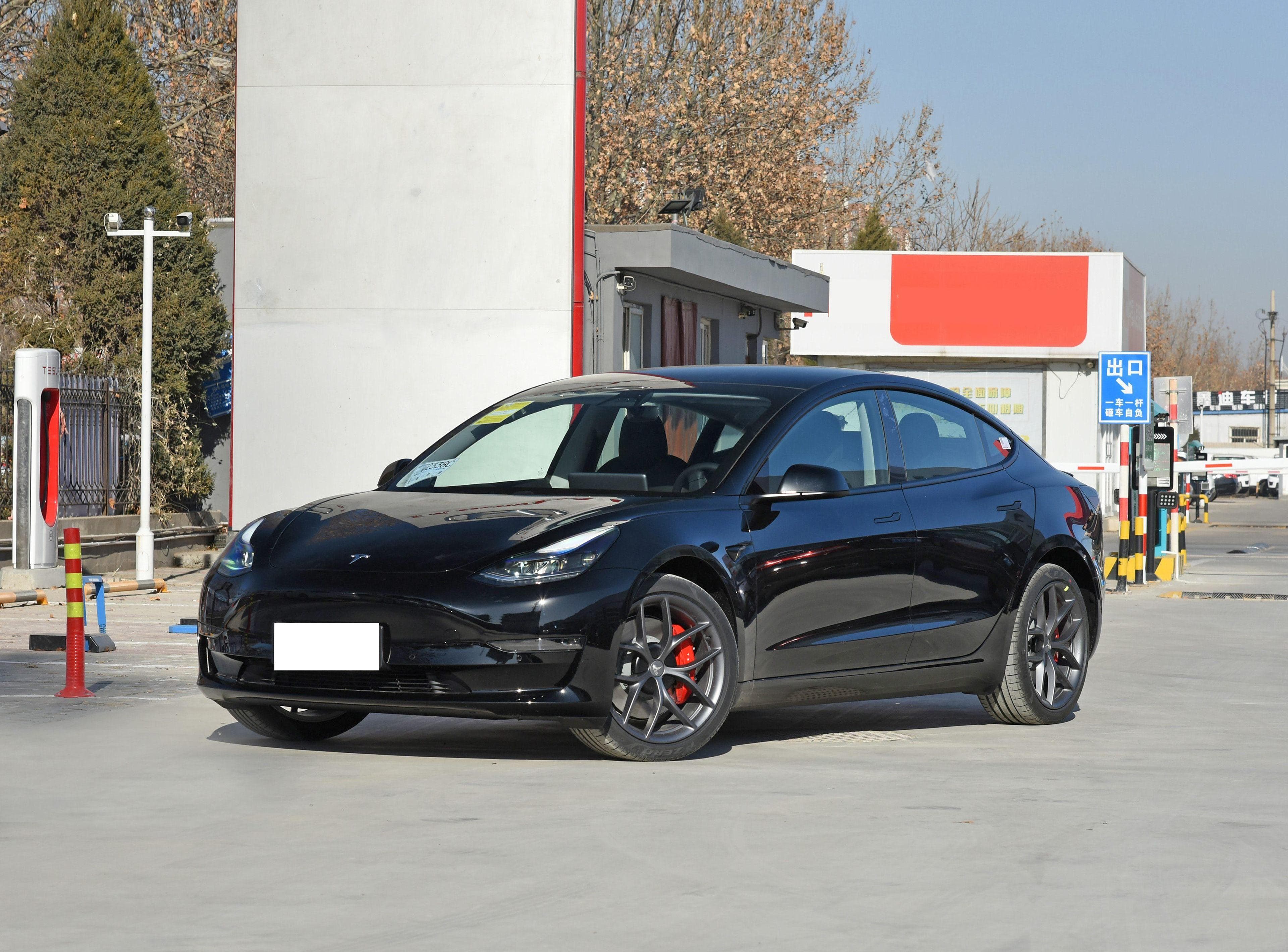 Tesla Model 3 Performance AWD