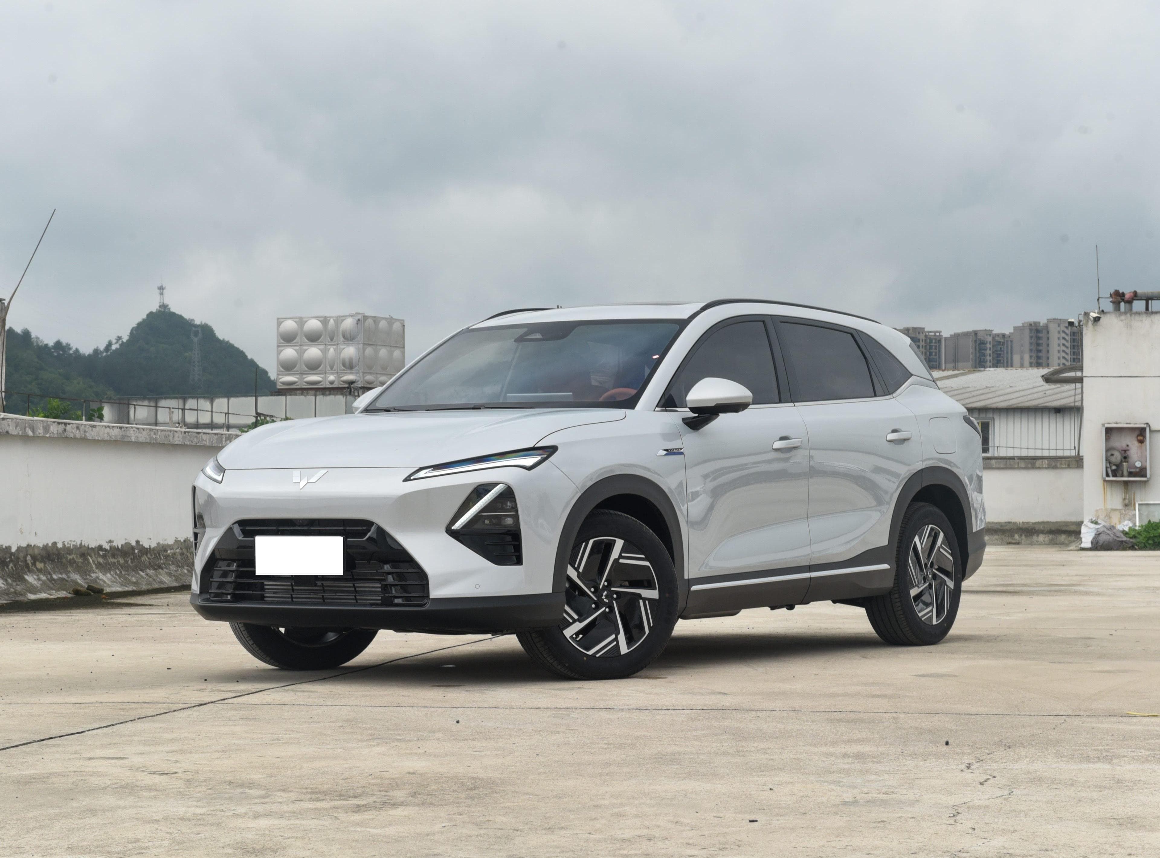 Wuling Starlight S front view