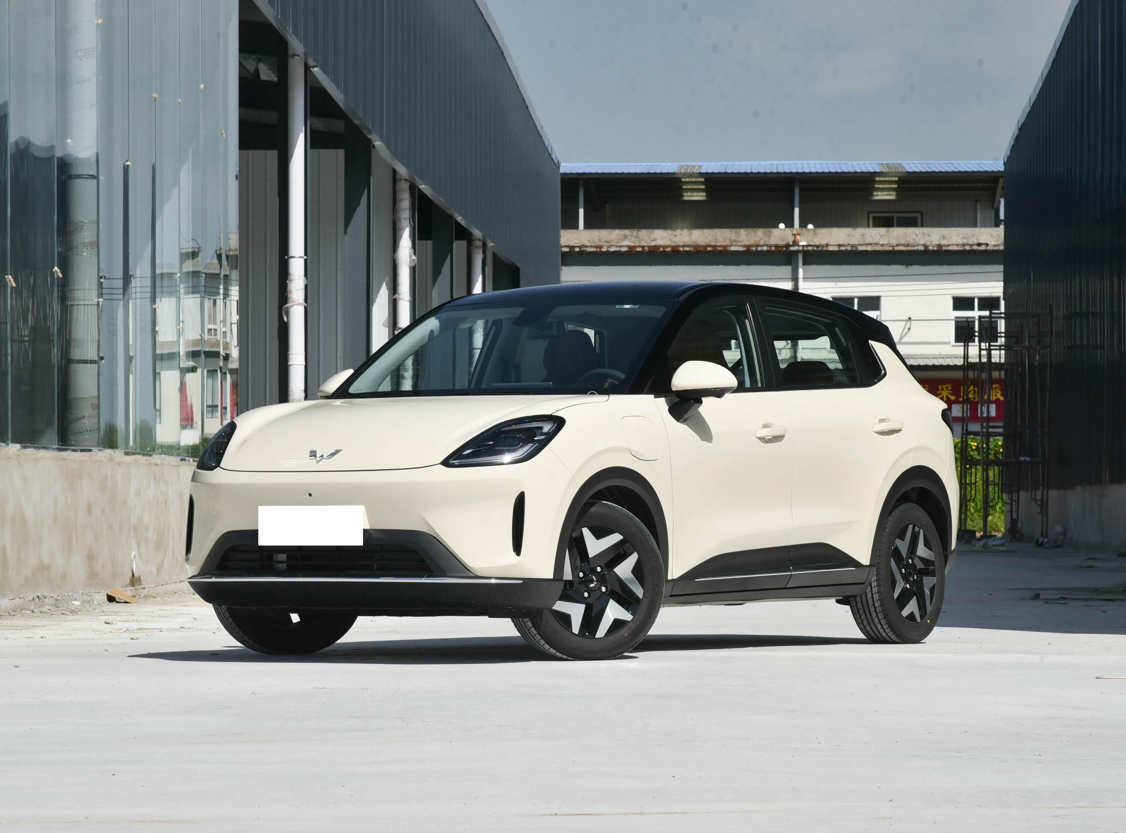 Wuling Bingo S 325km Flagship front view