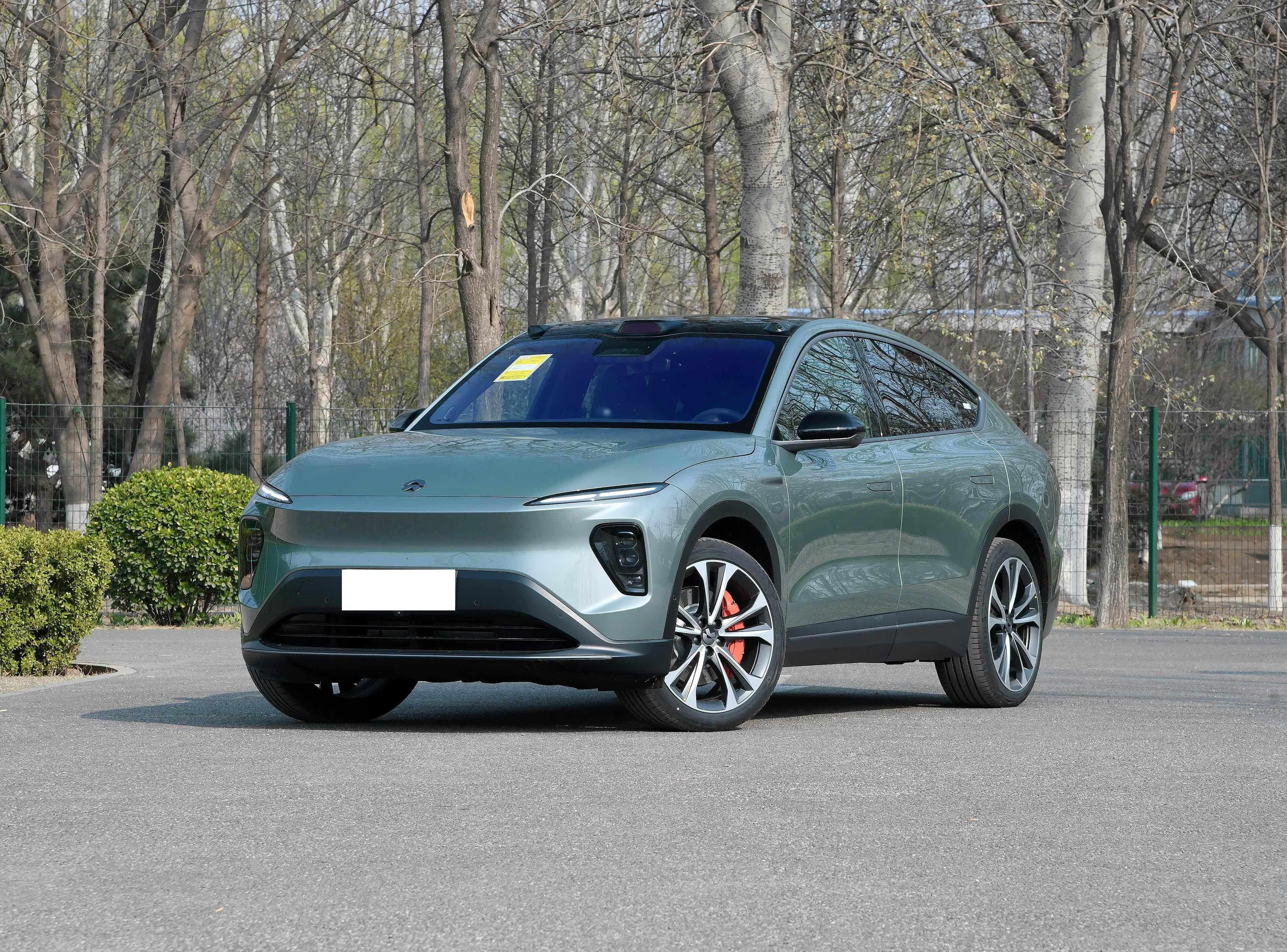 NIO EC7