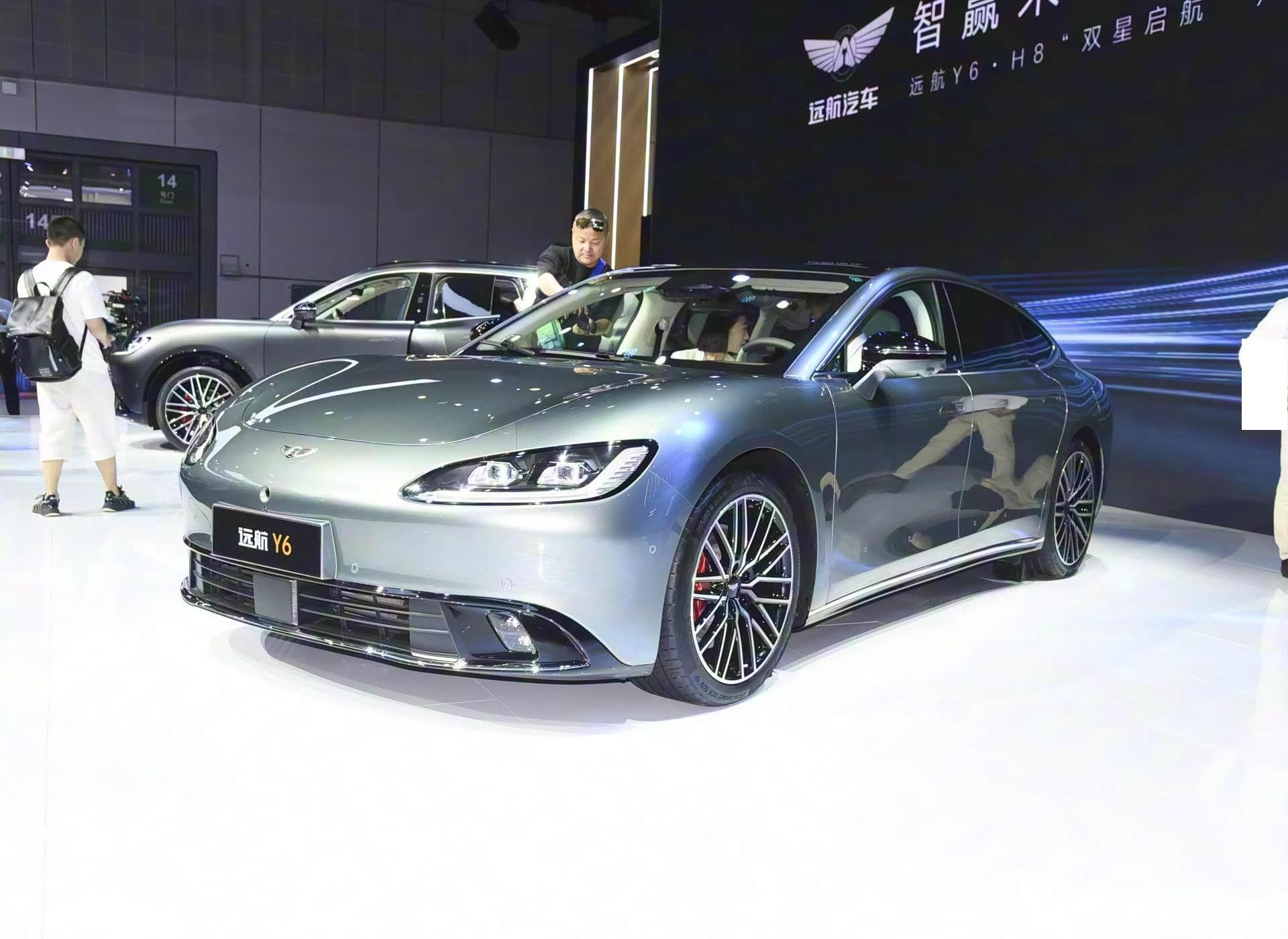 Yuanhang Y6 front view